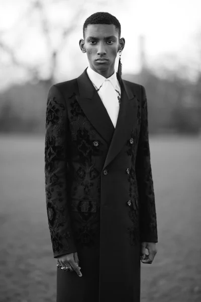Look 3